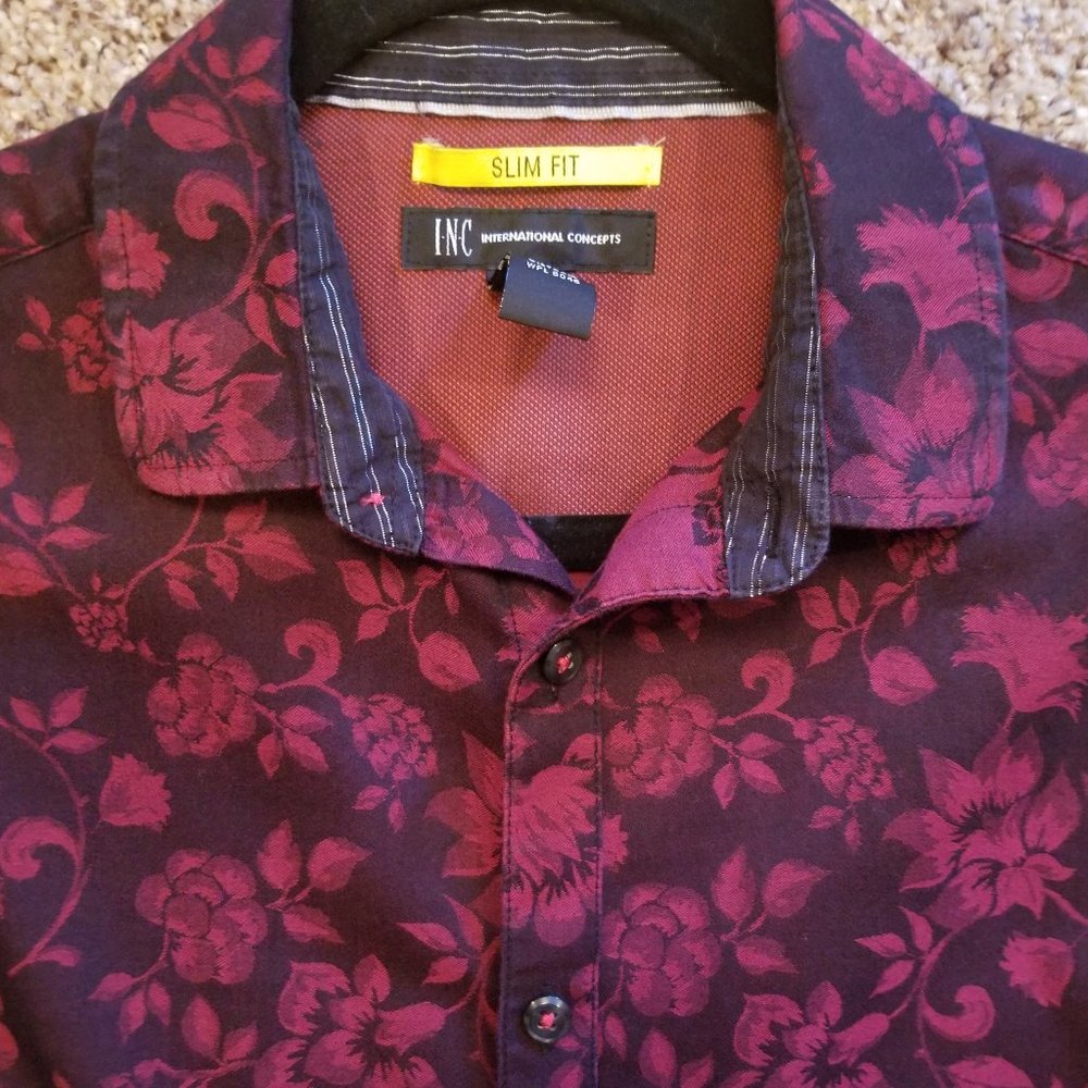 INC Slim-Fit (S) Red/Black Floral-Print Button-Up
